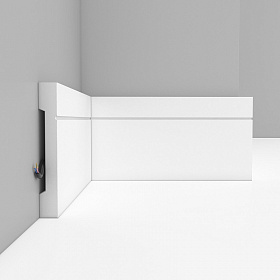 Плинтус напольный DECOMASTER  A017 (110*16*2000мм)